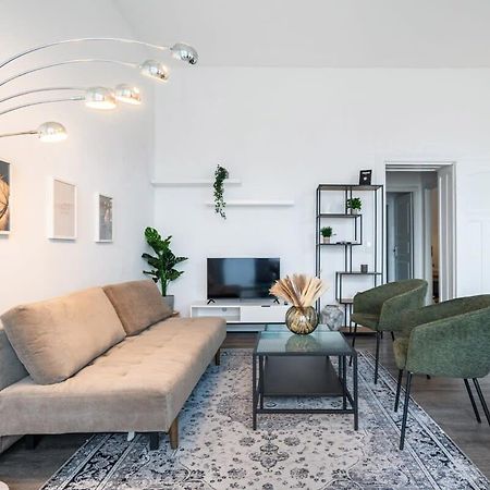 Homely Berlin - Spacious, Modern, S-Bahn Nearby , Groups & Families מראה חיצוני תמונה