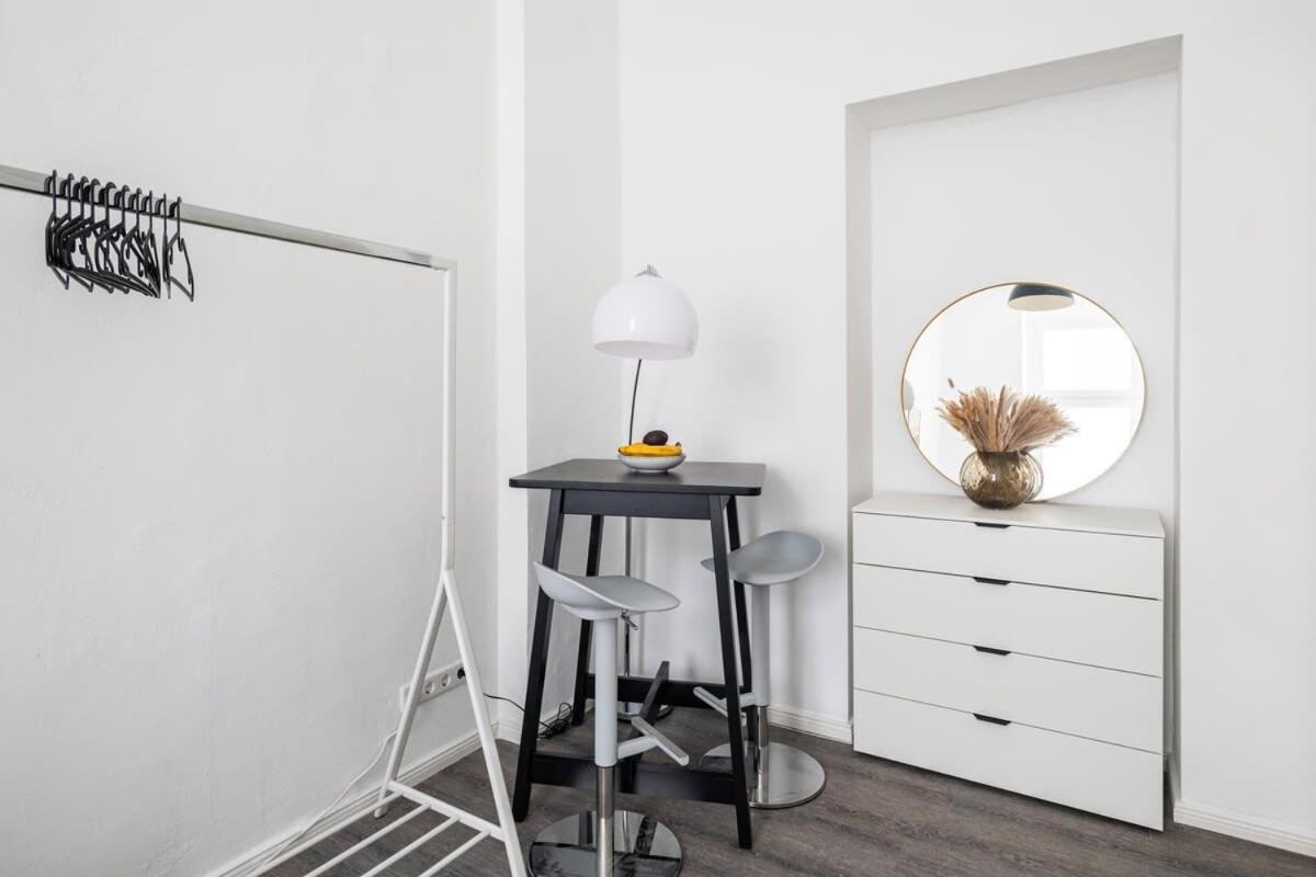 Homely Berlin - Spacious, Modern, S-Bahn Nearby , Groups & Families מראה חיצוני תמונה